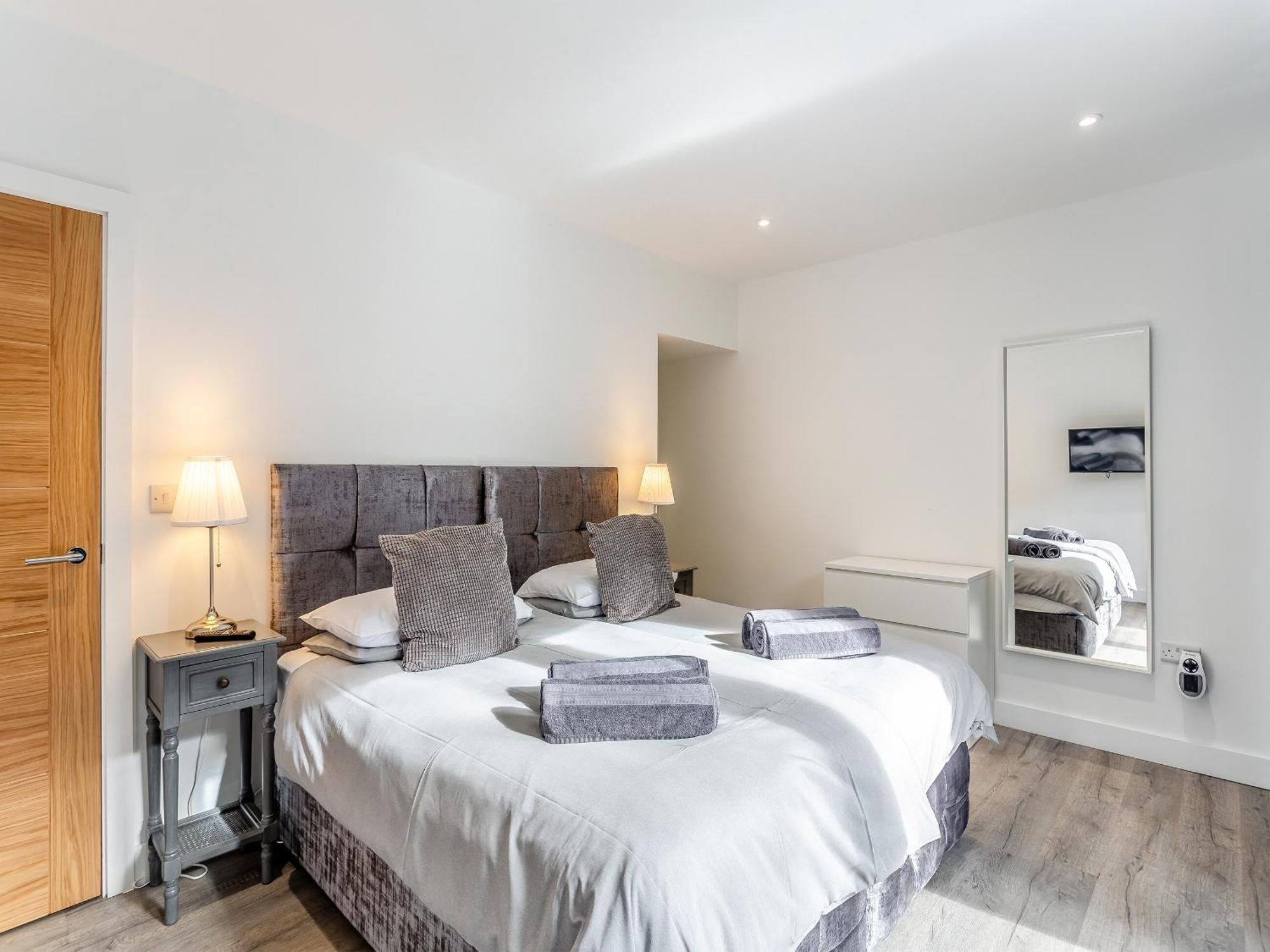 Waterside Six - Uk38264 Holiday home Southowram